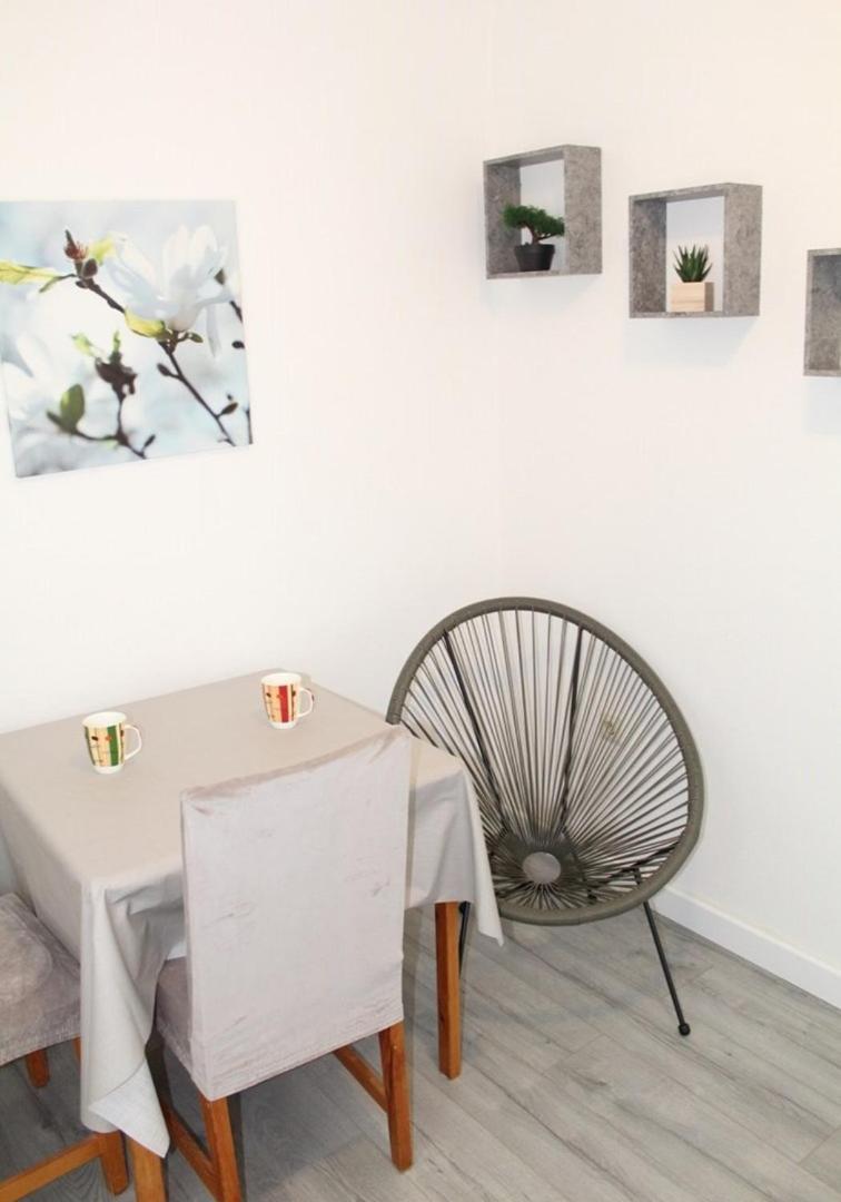 Apartment Bajuti Примоштен Экстерьер фото